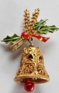 3D VTG Mid-Century Gold Tone Holly Xmas Bell Signed By Art Pin/Brooch 海外 即決