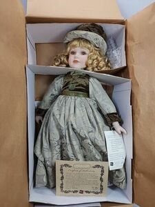 Russ Berrie Victorian Grace Limited Edition Eva Porcelain Doll # 9002 Vtg In Box 海外 即決