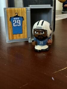 Rare NFL Teenymate Tennessee Titans RB Demarco Murray figurine and Locker 海外 即決