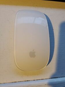 Apple Magic Mouse Bluetooth Wireless Model A1296 & FREE SHIPPING 海外 即決