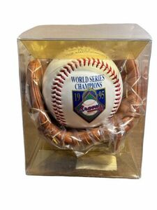 Vintage 1995 World Series Commemorative Baseball Ball W/ Glove Atlanta Braves 海外 即決