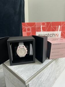 OMEGA Speedmaster Moonwatch Venus Pink Men's Watch - SO33P100 海外 即決