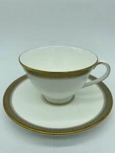 Royal Doulton “Clarendon” English Fine Bone China Vintage Tea Cup & Saucer 12 av 海外 即決