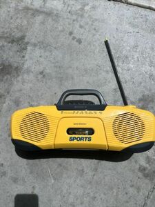 Sony Sports Yellow Boombox CFS-902 FM/AM Radio Cassette Player “untested” 海外 即決