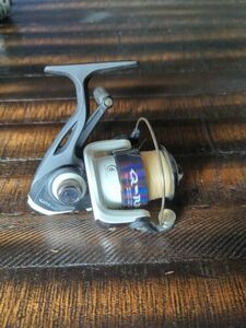 Quantum Fishing Q-Ray QRS-20 Spinning Fishing Reel 5.2:1, 6 Bearings Continuous 海外 即決