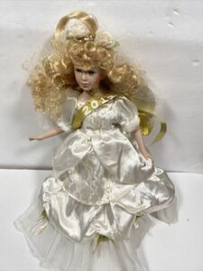 Angel Porcelain Doll 2012 And A Beautiful Addition To Your Collection 海外 即決