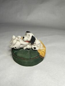 Arden Sculptures Walt Disney's 101 Dalmatians Lucky And Penny D10 Great Britains 海外 即決