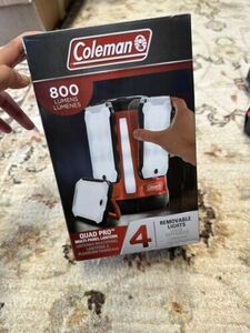 COLEMAN QUAD PRO Multi Panel Lantern Camping 800L LED Panel Removable Flashlight 海外 即決