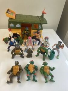 Vintage 15 pc Lot Teenage Mutant Ninja Turtle Van, Motorcycle, Figures, Foes 海外 即決