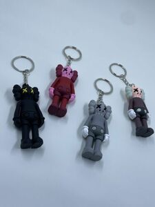 3 Kaws Keychain “3" Keychain Skull Figure Keyring 海外 即決