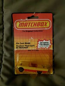 1983 VINTAGE MATCHBOX MB 42 1957 THUNDERBIRD T BIRD CAR DIE CAST 3 INCHES LONG 海外 即決