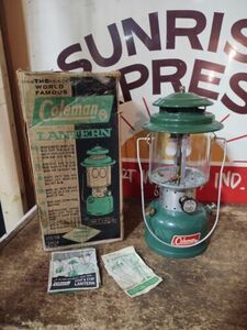 COLEMAN 1966 DOUBLE MANTLE LANTERN MODEL 220F Dated 12/66 Tested Works with box 海外 即決