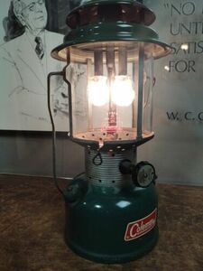 1966 COLEMAN DOUBLE MANTLE LANTERN MODEL 220F Dated 1/66 with Globe Working 海外 即決