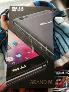 BLU Grand M - 8GB - Grey (GSM-Unlocked) (9900A) 海外 即決