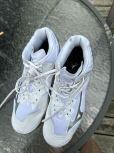 Mizuno Women's Wave Lightning Z6 Mid - 430284 - White Volley Ball Shoes 海外 即決