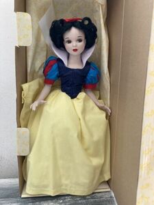 Disney Snow White Limited Edition 3105/5000 Pircelain Doll 16” 海外 即決
