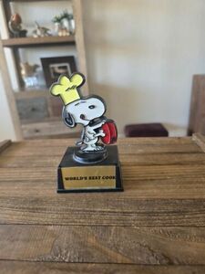 70s AVIVA Snoopy Trophy WORLD'S BEST COOK Vintage Cook Peanuts ( HONG KONG ) 海外 即決