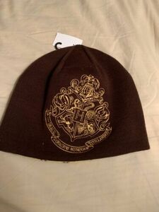 Universal Wizarding World of Harry Potter Hogwarts Crest Knit Cap Beanie Hat 海外 即決