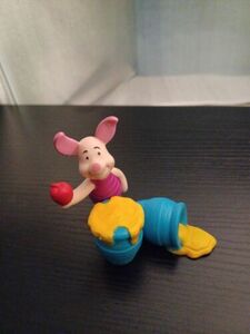 Piglet Figure Disney Vintage 3" and Honeypots 海外 即決