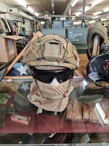 OPS CORE MULTICAM L/XL FAST BUMP SOF W/NEW OCP HIGHCUT HELMET COVER W/RAILS 海外 即決