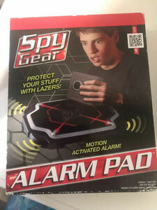 NIB Spy Gear Infrared Laser Alarm Pad Motion Activated Protect Your STUFF 海外 即決