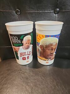 Lot of 2 - Vintage - 1996 McDonalds Chicago Bulls Dennis Rodman Collectible Cups 海外 即決