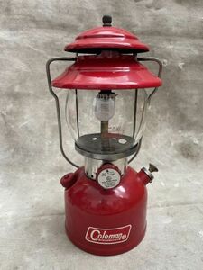 Vintage 1970 Red Coleman Lantern 200A Working Condition 海外 即決