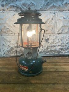 1965 COLEMAN DOUBLE MANTLE LANTERN MODEL 220F Dated 11/65 with Globe Working 海外 即決