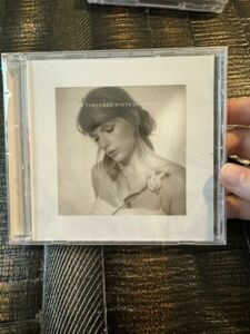 IN HAND Taylor Swift The Tortured Poets Department CD + "But Daddy I Love Him" 海外 即決