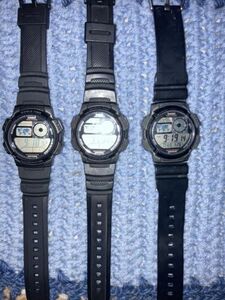 VINTAGE CASIO AE-1000W 3198 Men’s World Time Digital WR 100M Watch (Lot Of 3) 海外 即決