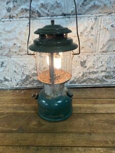 1964 COLEMAN DOUBLE MANTLE LANTERN MODEL 220F Dated 6-66 with Globe Working 海外 即決