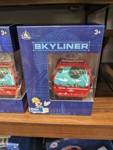 Chip And Dale Disney Skyliner Gondola Car Model With Stand 海外 即決