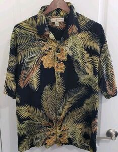 Tommy Bahama Black Tropical Hawaiian Men's 100% Silk Shirt Size Large Button Up 海外 即決