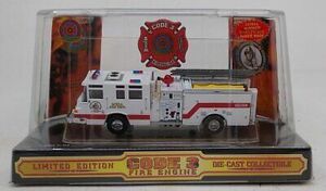 Code 3 12761 1:64 Scale Die Cast Pierce Mesa Fire Engine NIB 海外 即決