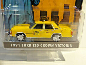 GREENLIGHT EXCLUSIVE - NEW YORK CITY TAXI - 1991 FORD LTD CROWN VICTORIA 海外 即決