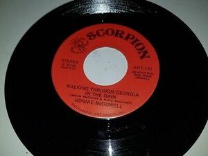 RONNIE MCDOWELL The King Is Gone / Walking Through SCORPION 135 45 バイナル 7" 海外 即決