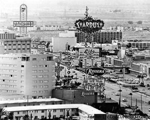 A circa 1960s View of Las Vegas, Nevada - Vintage Photo Print 海外 即決