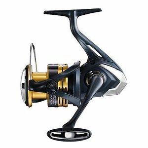 Shimano 22 Sahara Fishing Reel Shipped from Japan 2022 Model (C3000HG) 海外 即決