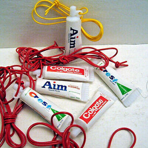 10 Toothpaste Tubes Necklace Charms Vending Machine Toy Prize Old Store Stock 海外 即決