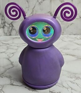 Fijit Friends Purple Willa Electronic Interactive Singing And Talking Toy Figure 海外 即決