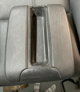  BMW OEM E39 528 CENTER CONSOLE STORAGE TRAY INSERT TRIM ARMREST PAD ARM REST 海外 即決