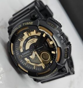 Casio AEQ-110BW-9AV Black and Gold Case with Black Resin Strap Men’s Wristwatch 海外 即決