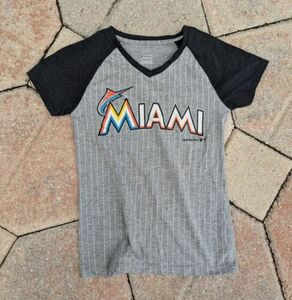 Miami Marlins Official 2015 T-shirt Ozuna #13 MLB Florida Baseball Size L 10 12 海外 即決