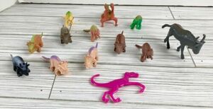 LOT of 13 Plastic Kids Toy Dinosaur & Misc. Figures Toys Clean Good Condition. 海外 即決