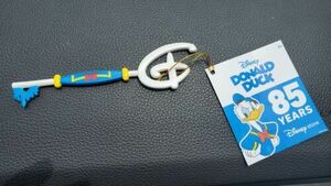 Donald Duck 85th Anniversary Years Disney Store Limited Edition Celebration Key 海外 即決