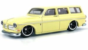 HOT WHEELS VOLVO P220 AMAZON ESTATE PREMIUM BOULEVARD LOOSE 海外 即決