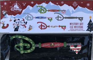 Disney Holiday Christmas 2021 Mystery Key Pluto Tis the Season to be Jolly! 海外 即決