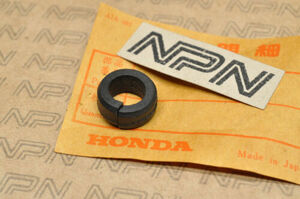 NOS Honda CB175 CB200 CL175 CL200 SL175 Tachometer Cable Grommet 12339-306-000 海外 即決