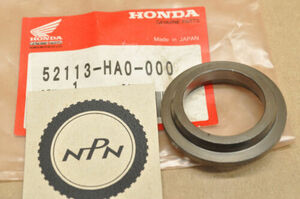 NOS Honda 1985 ATC250 ES Big Red ATC250SX Swingarm Bearing Stopper 52113-HA0-000 海外 即決