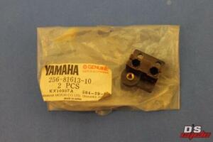 NOS Yamaha 1970-1971 XS1 1972 XS2 1975-1980 XS650 Brush Holder 256-81613-10-00 海外 即決